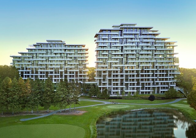 Royal Bayview – photo 1