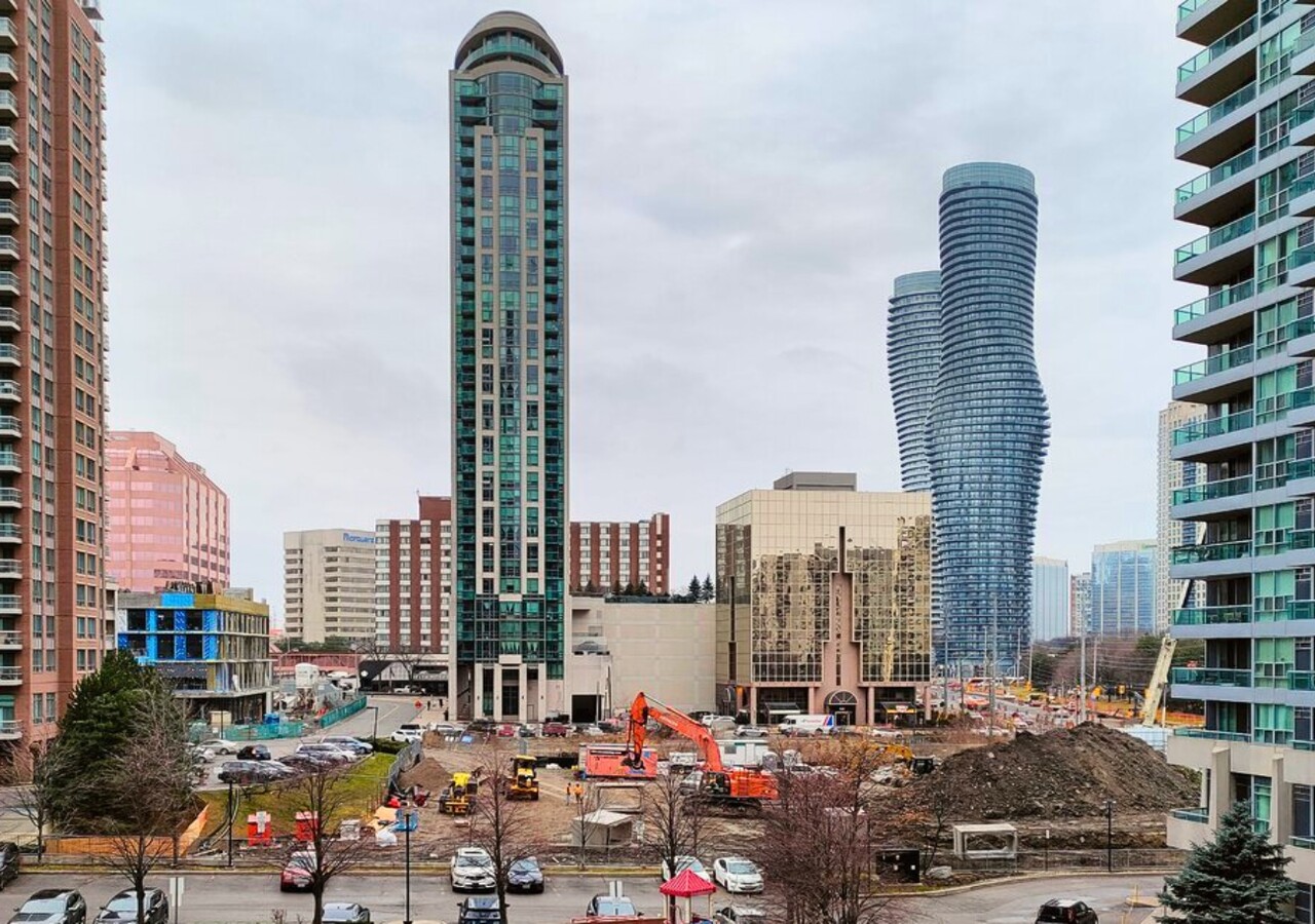 3600 Hurontario Street Condos