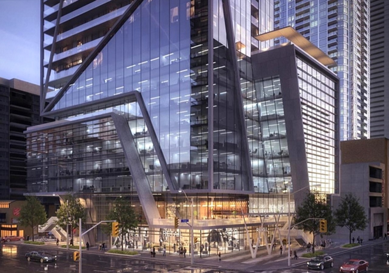 1 Eglinton Ave E